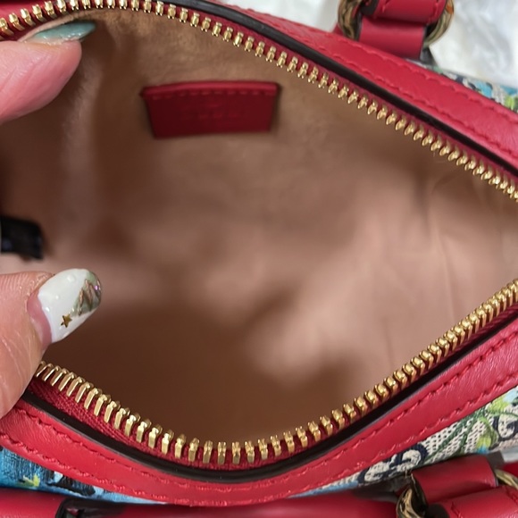 Super cute brand new Gucci floral mini bag - Picture 5 of 7